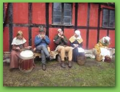 Stemningsmusik ved Voerg&aring;rd.  &raquo; Click to zoom ->